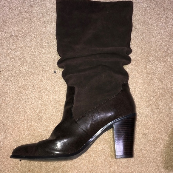 Brown boots - Picture 2 of 9